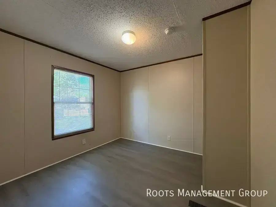 Apartment for rent at 200 Paradise Acres Rd #87, Carterville, IL 62918