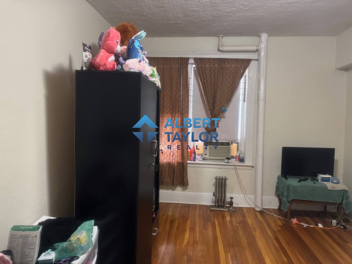 Apartment for rent at 1810 Commonwealth Ave #4, Brighton, MA 02135