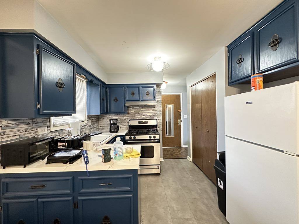 Apartment for rent at 3040 Central #P302, Chicago, IL 60634