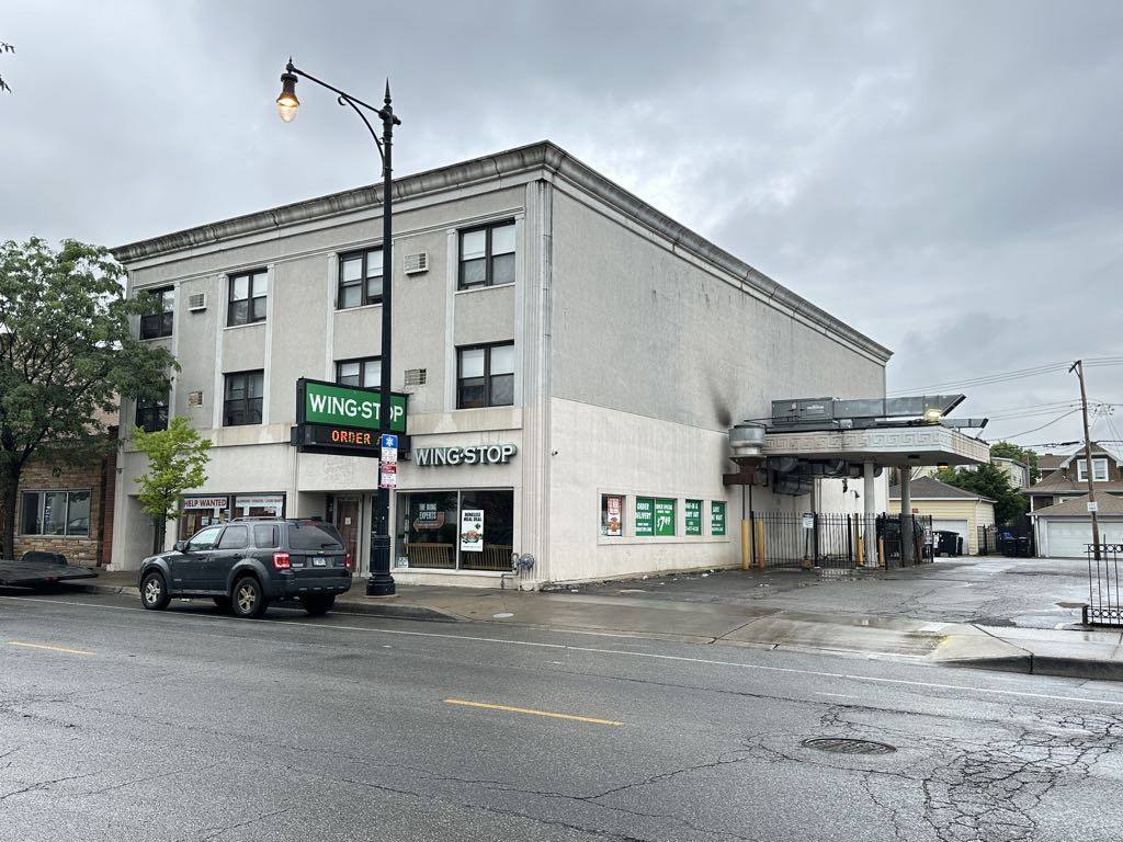 Apartment for rent at 3040 Central #P302, Chicago, IL 60634