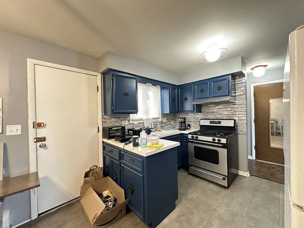 Apartment for rent at 3042 Central #D302, Chicago, IL 60634