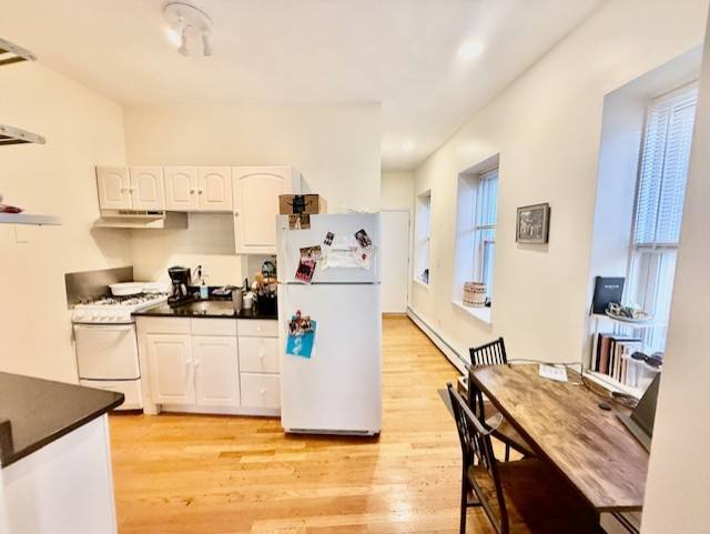Apartment for rent at 392 Commercial #2, Boston, MA 02113