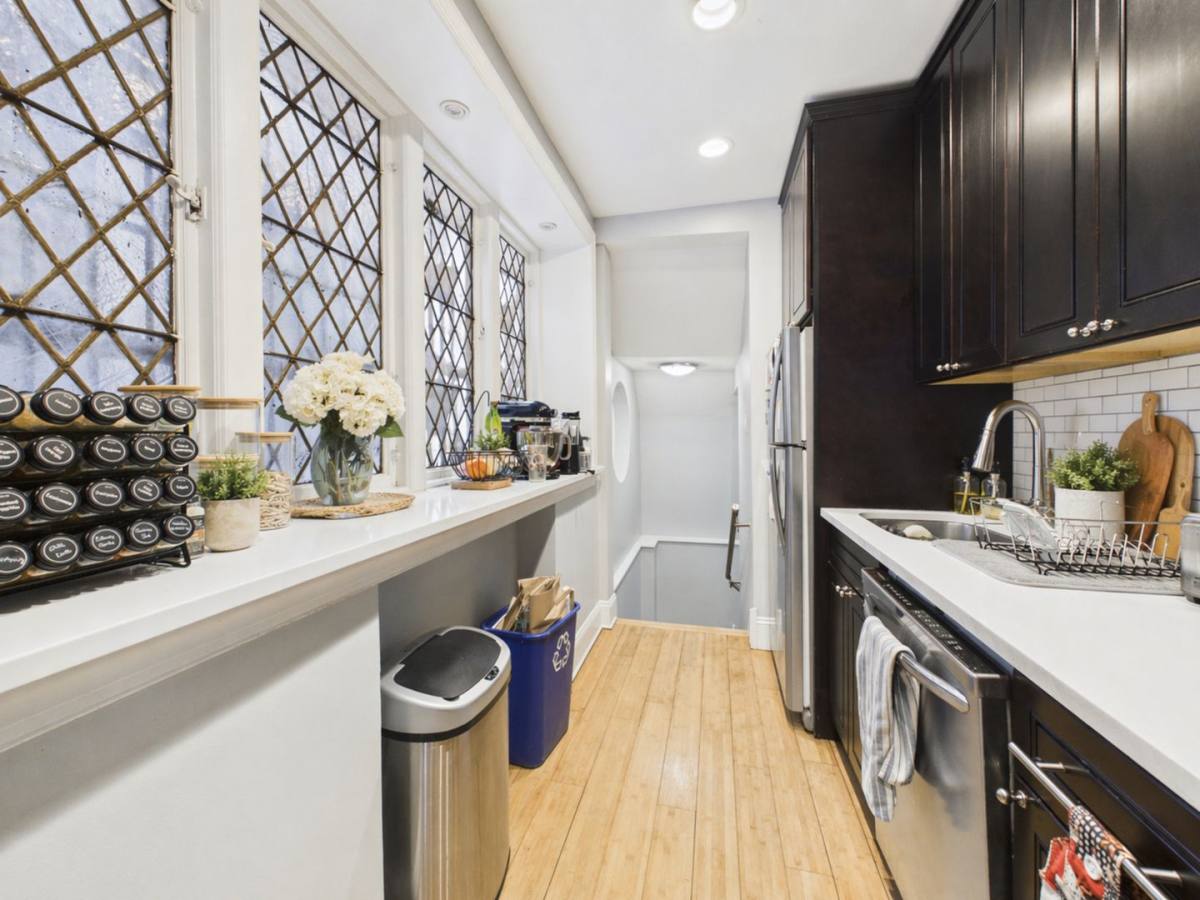 Apartment for rent at 1823 Spruce St, Philadelphia, PA 19103