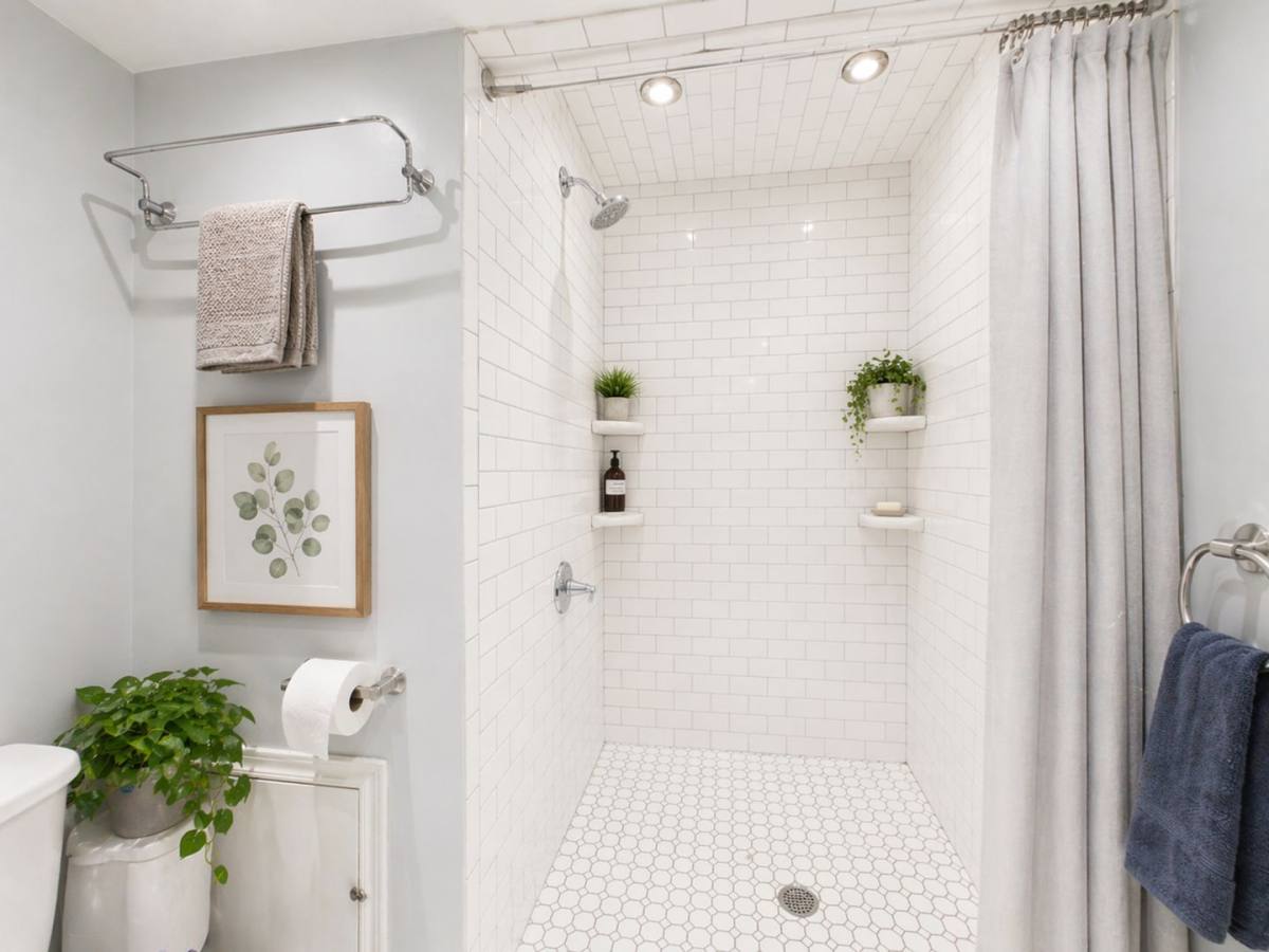 Apartment for rent at 1823 Spruce St, Philadelphia, PA 19103