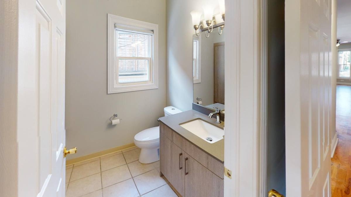 Apartment for rent at 1547 W Augusta, Chicago, IL 60642