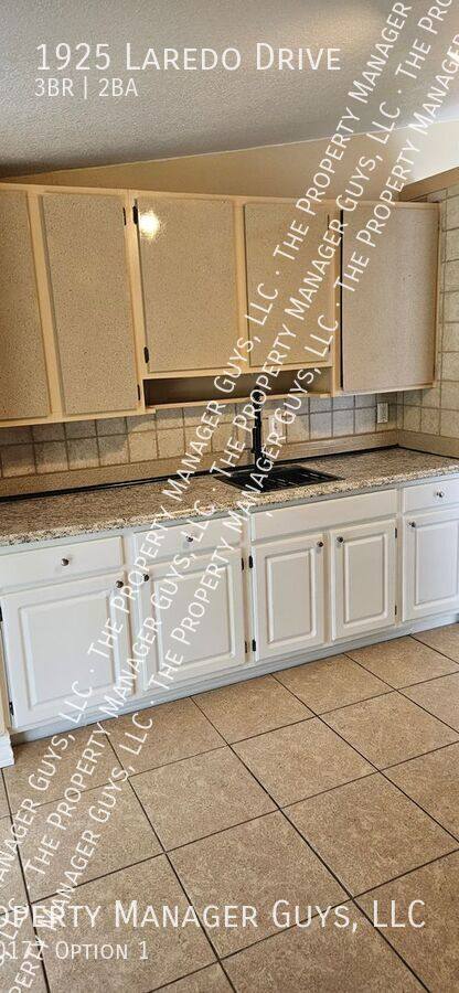 House for rent at 1925 Laredo Dr, Deltona, FL 32738