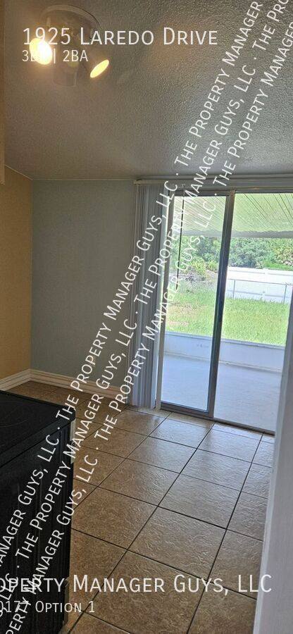 House for rent at 1925 Laredo Dr, Deltona, FL 32738