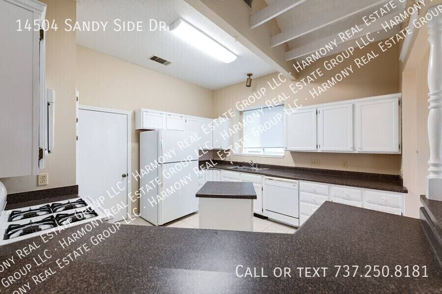 House for rent at 14504 Sandy Side Dr, Austin, TX 78728