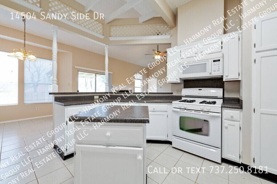 House for rent at 14504 Sandy Side Dr, Austin, TX 78728