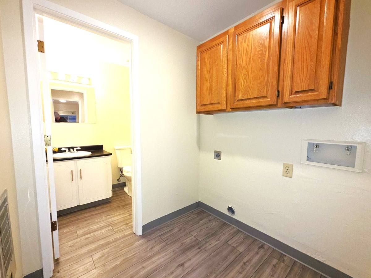 Townhouse for rent at 1747 London Circle, Sparks, NV 89431