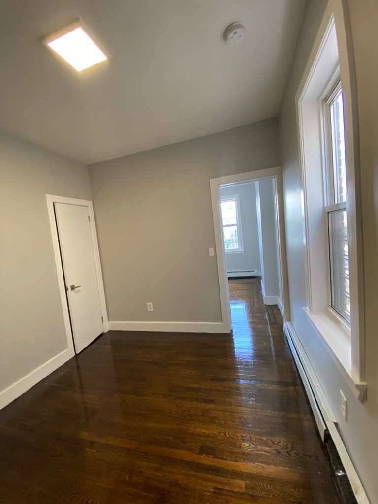 Apartment for rent at 114 Maple St #3L, Yonkers, NY 10701