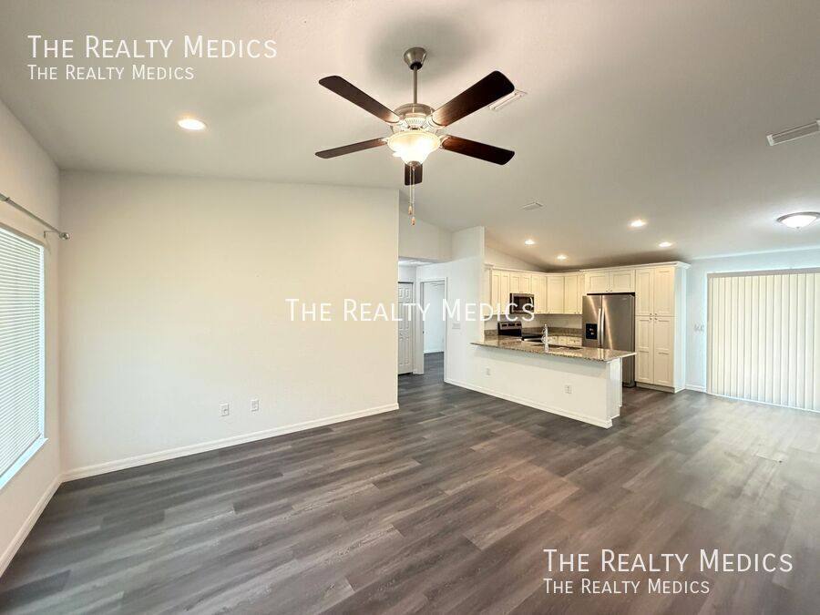 House for rent at 16 Malauka Course, Ocklawaha, FL 32179