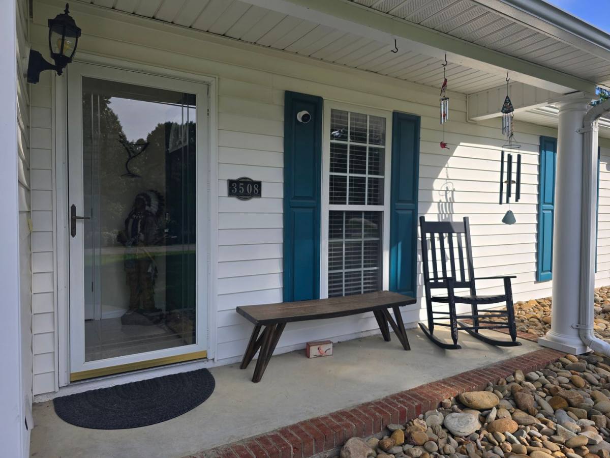 House for rent at 3508 Cave Rd, Sanford, NC 27332