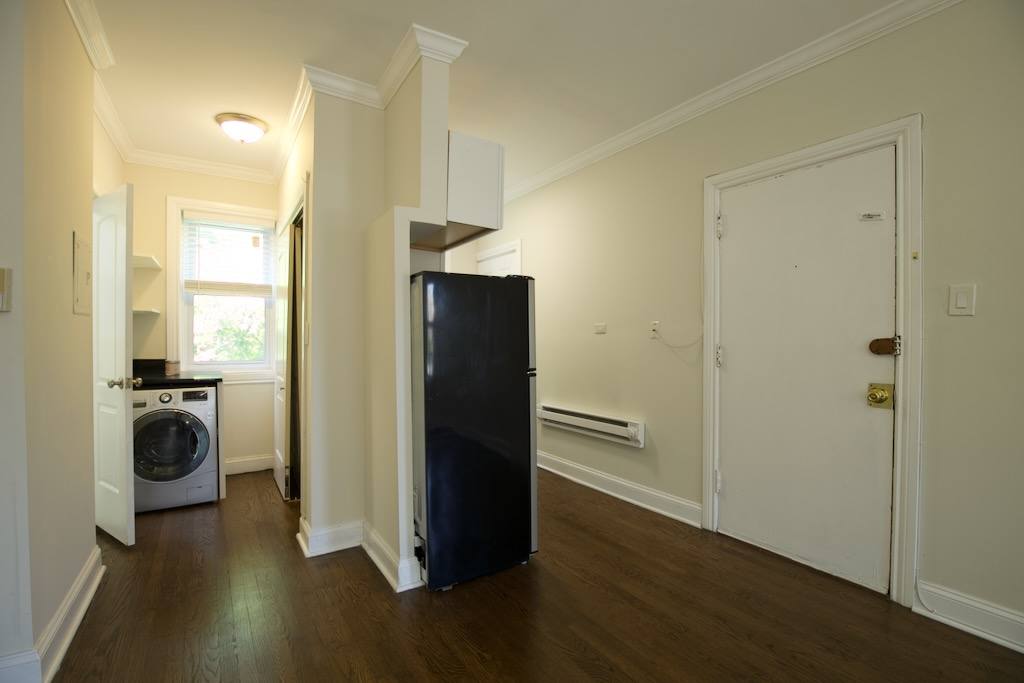 Apartment for rent at 6445 W Roscoe #SA9, Chicago, IL 60657