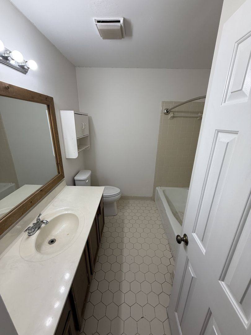 Townhouse for rent at 131 Winners Circle, Cary, NC 27511