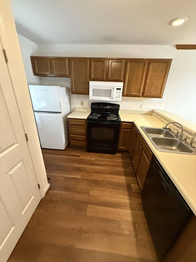 Townhouse for rent at 131 Winners Circle, Cary, NC 27511