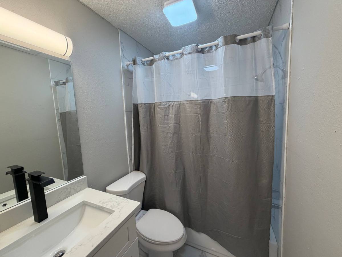 Apartment for rent at 4116 Delaware Ave, Kenner, LA 70065