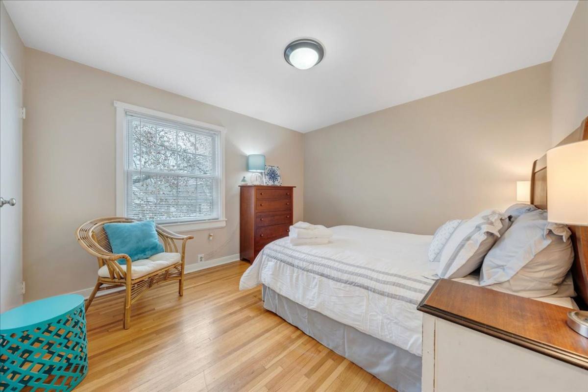 Apartment for rent at 201-211 E Nelson St, Lexington, VA 24450