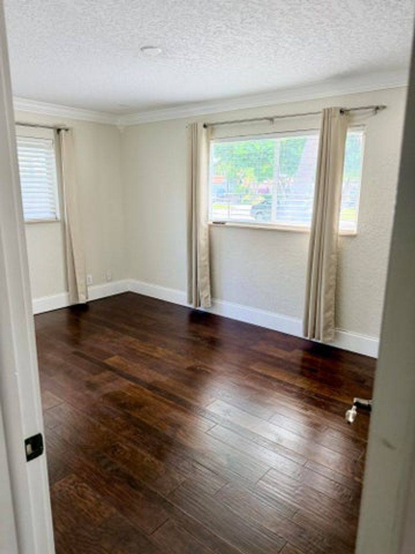 House for rent at 401 SE 3rd Terrace, Deerfield Beach, FL 33441