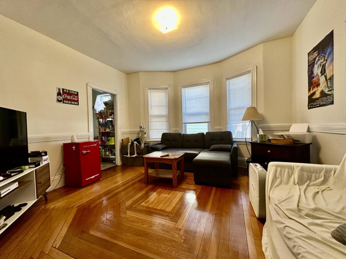 Apartment for rent at 539 Washington #2, Brighton, MA 02135