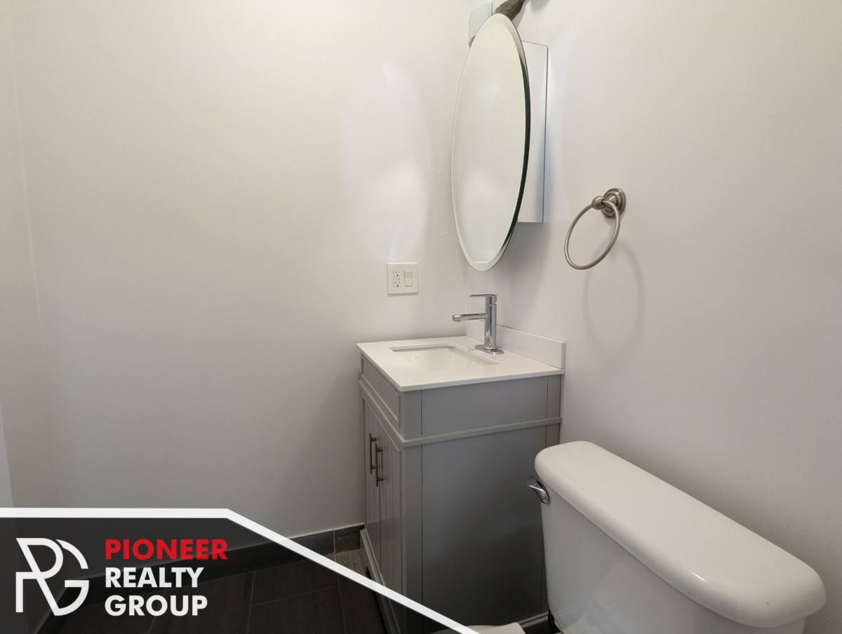 Apartment for rent at 1827 W Winona St #2, Chicago, IL 60640