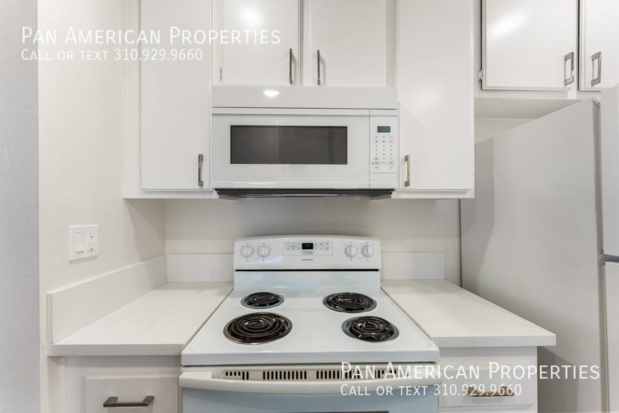 Apartment for rent at 3635 E 1st St 210, Long Beach, CA 90803
