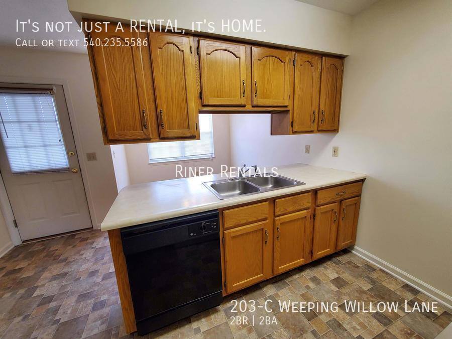 Townhouse for rent at 203-C Weeping Willow Lane, Bridgewater, VA 22812
