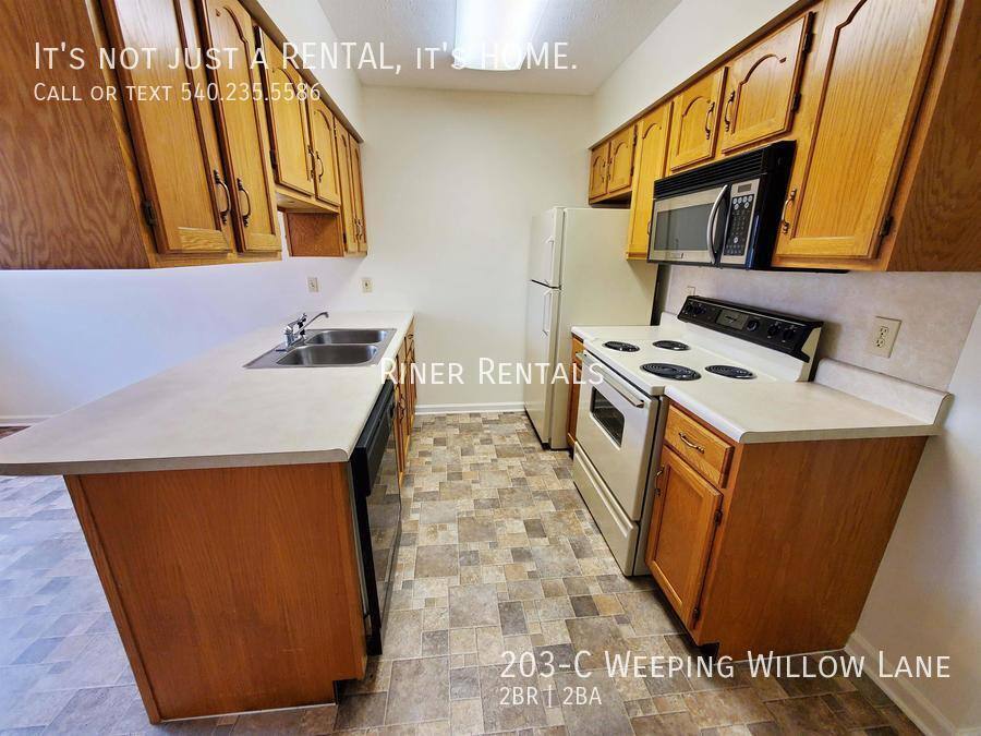 Townhouse for rent at 203-C Weeping Willow Lane, Bridgewater, VA 22812