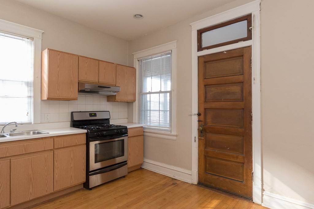 Apartment for rent at 1438 Addison #9Q, Chicago, IL 60613