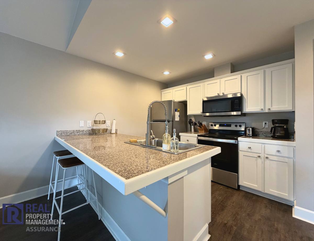 House for rent at 4511 SE 40th Ave #A, Portland, OR 97202