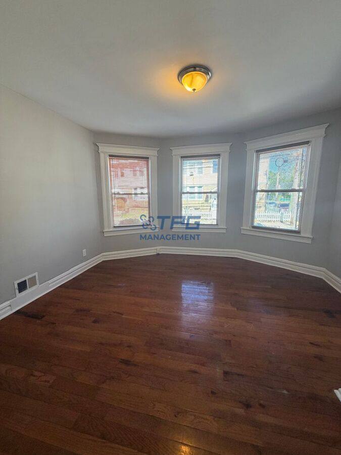 Apartment for rent at 76 Halstead St #1, Newark, NJ 07106