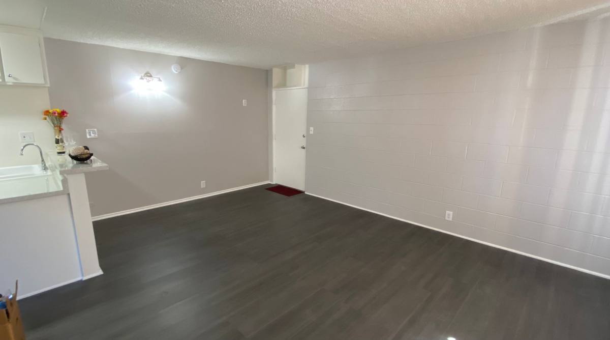 Apartment for rent at 835 W Rosecrans Ave, Gardena, CA 90247