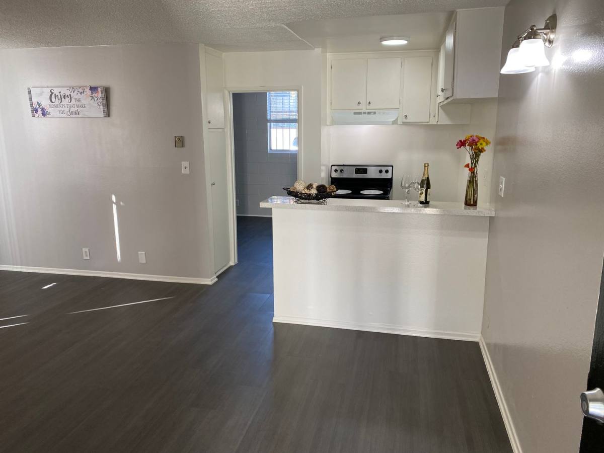 Apartment for rent at 835 W Rosecrans Ave, Gardena, CA 90247