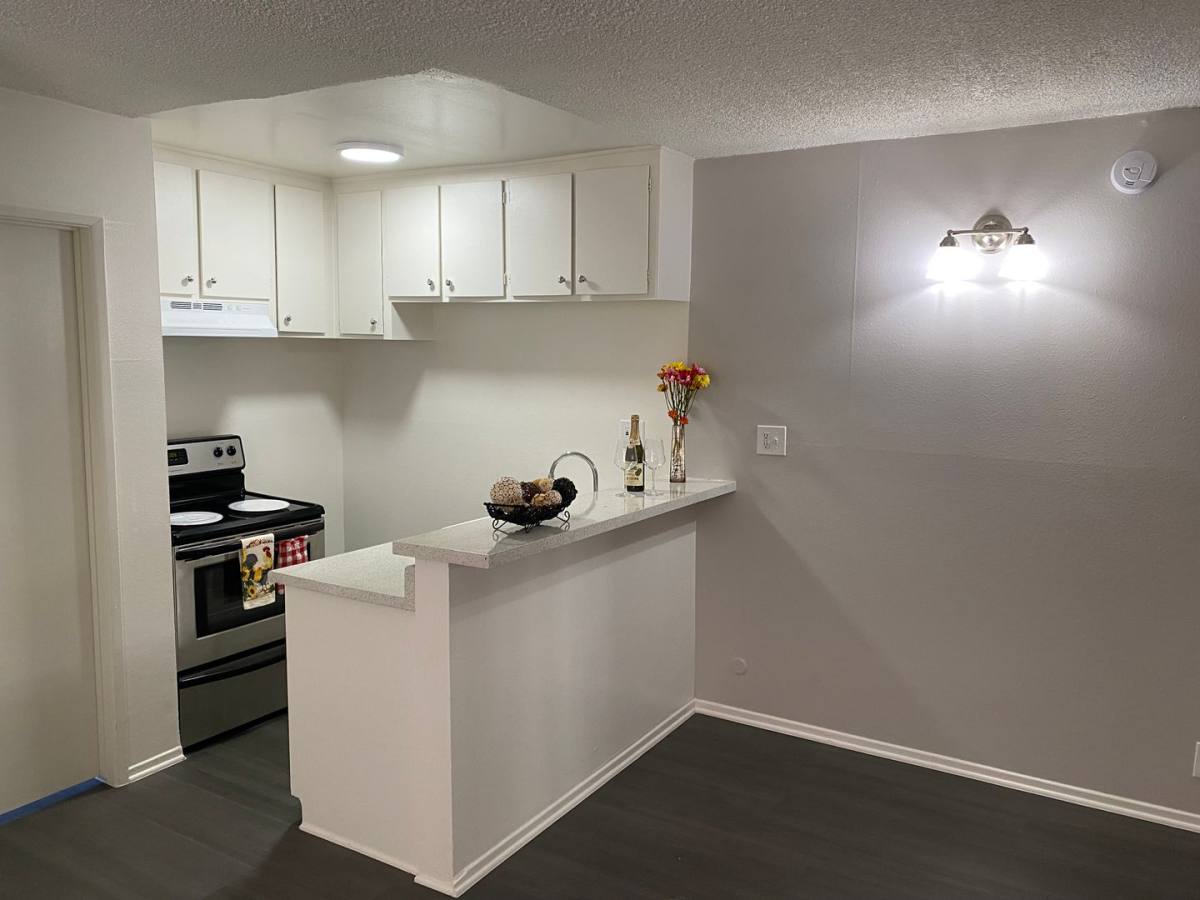 Apartment for rent at 835 W Rosecrans Ave, Gardena, CA 90247