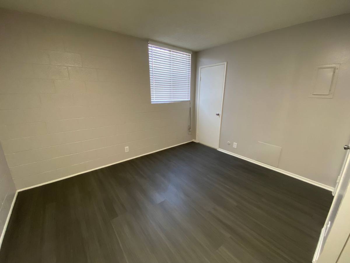 Apartment for rent at 835 W Rosecrans Ave, Gardena, CA 90247
