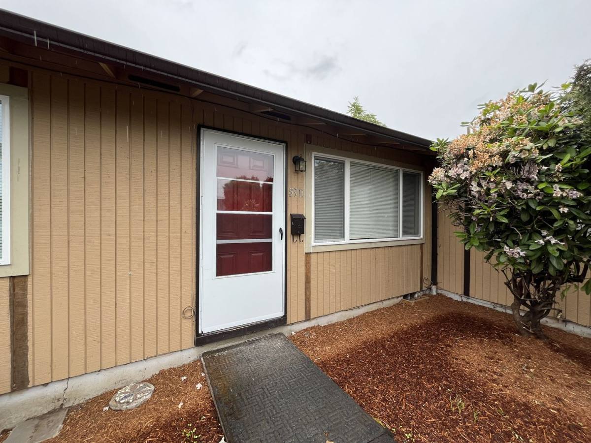 Apartment for rent at 5911 SE 83rd Ave, Portland, OR 97266