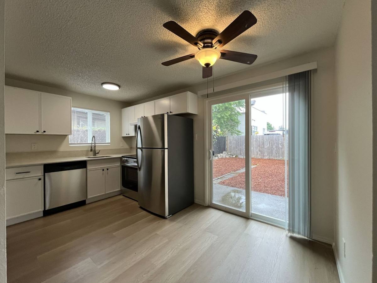 Apartment for rent at 5911 SE 83rd Ave, Portland, OR 97266