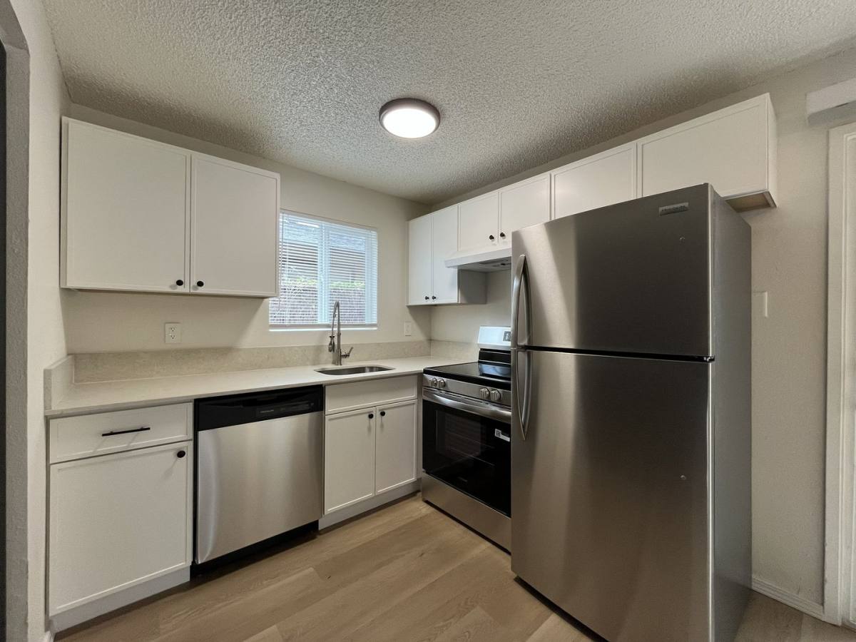 Apartment for rent at 5911 SE 83rd Ave, Portland, OR 97266