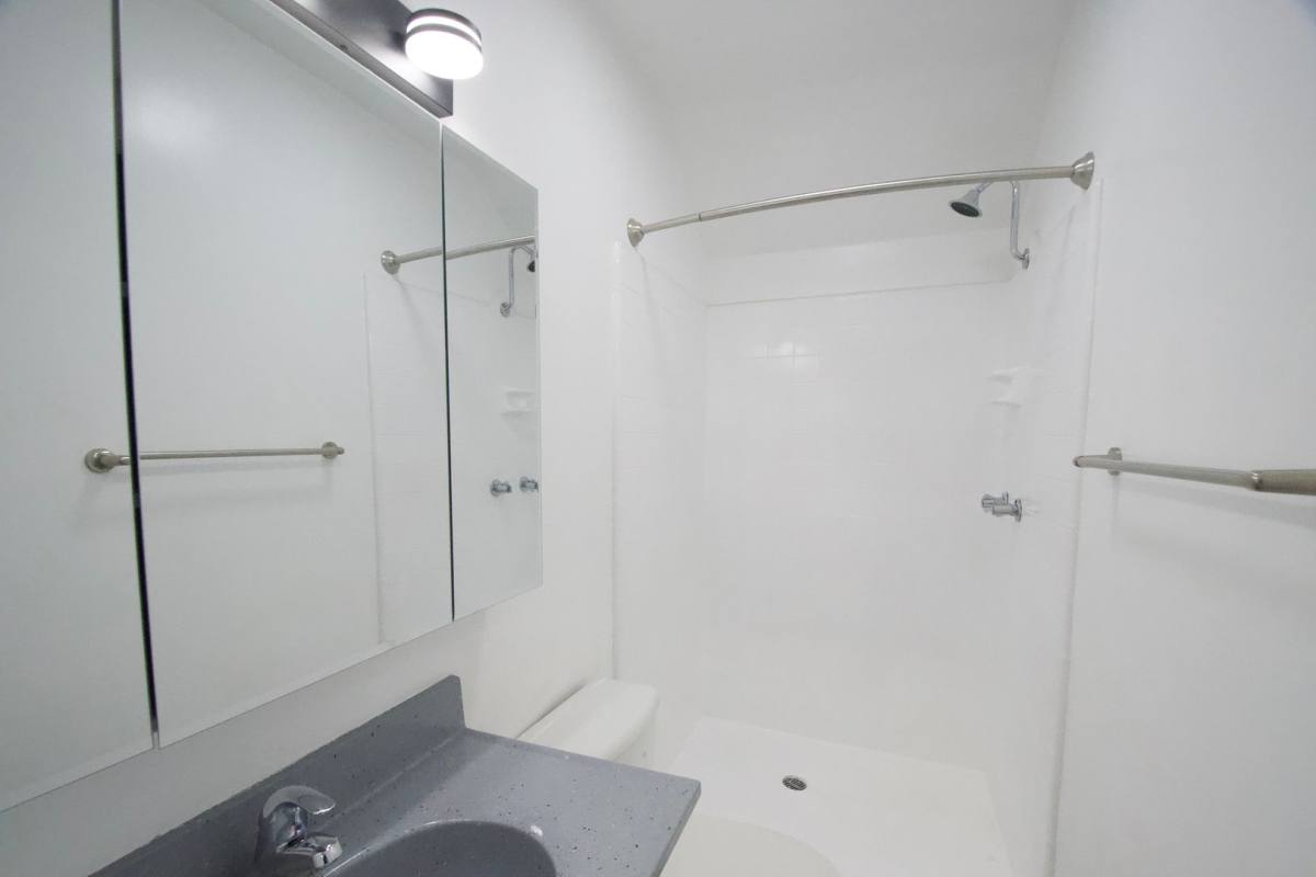 Apartment for rent at 10847 Kling St, North Hollywood, CA 91602