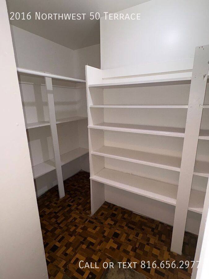 Apartment for rent at 2016 NW 50 Terrace, Kansas City, MO 64151