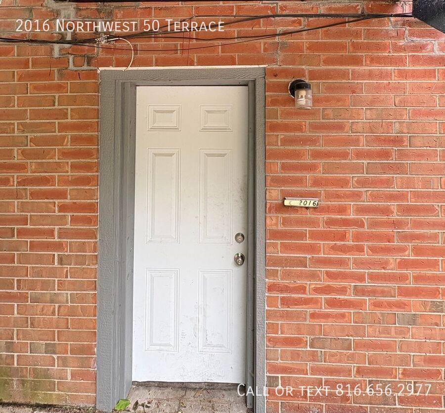 Apartment for rent at 2016 NW 50 Terrace, Kansas City, MO 64151