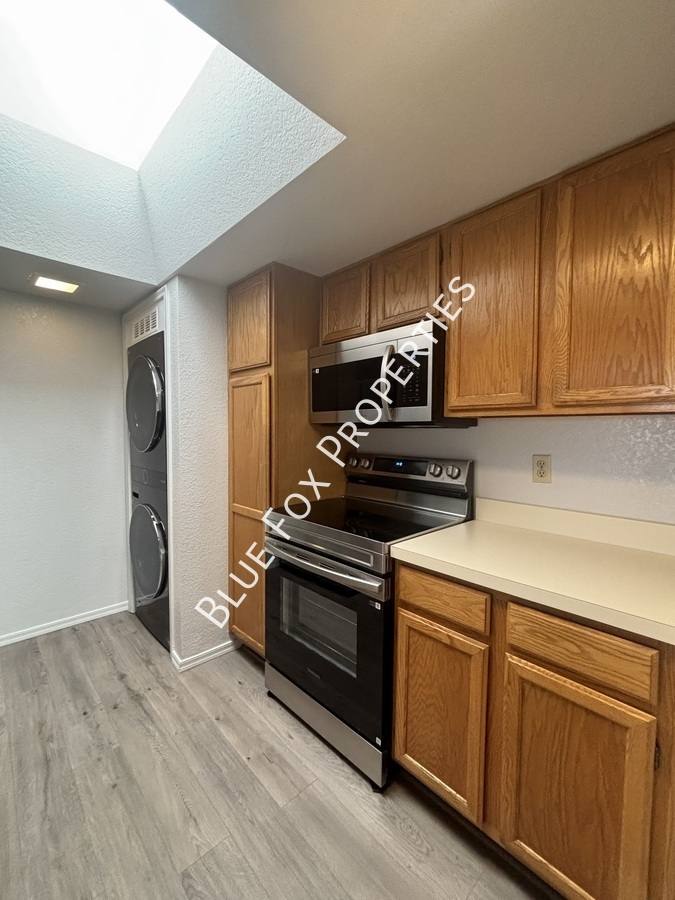 Townhouse for rent at 1721 W Dalehaven Circle, Tucson, AZ 85704