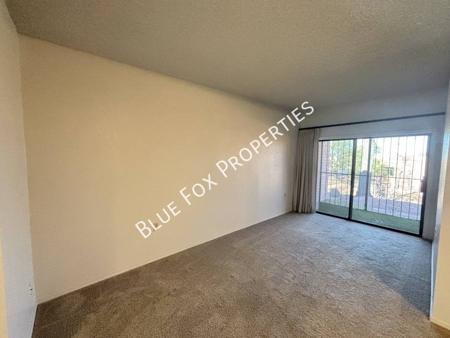 Townhouse for rent at 1721 W Dalehaven Circle, Tucson, AZ 85704