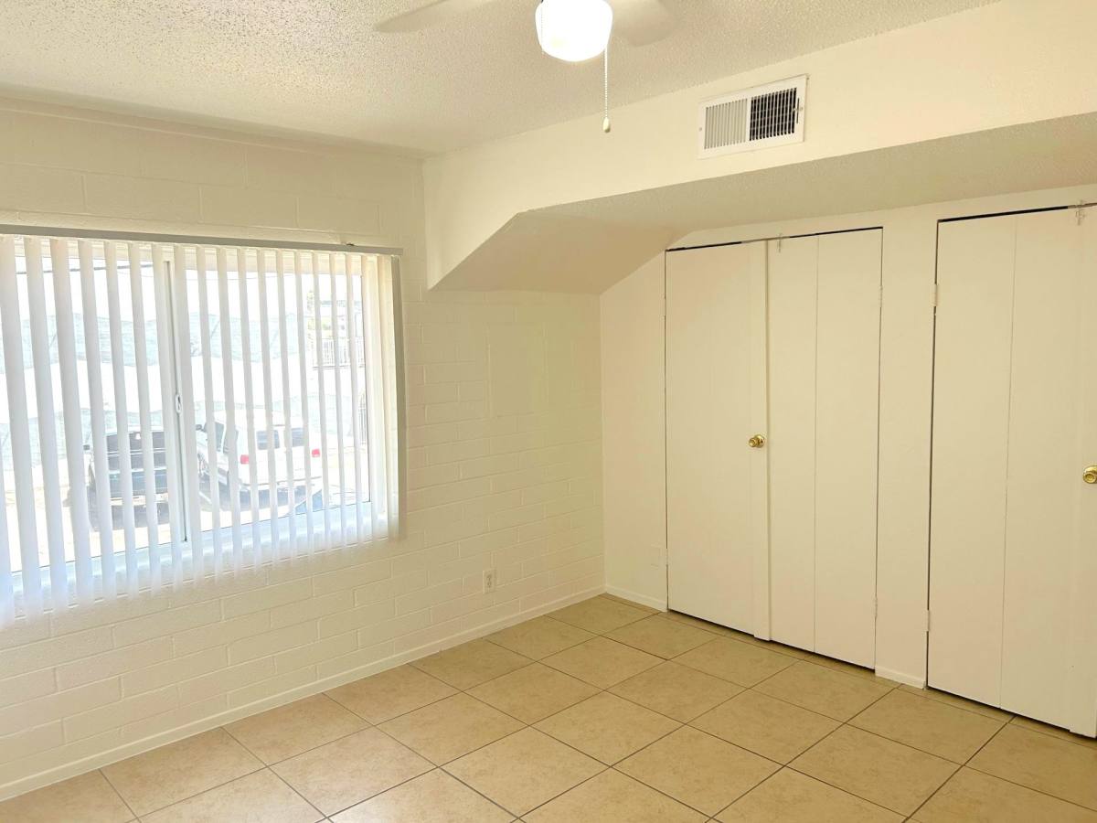 Apartment for rent at 2524 W Elm St, Phoenix, AZ 85017