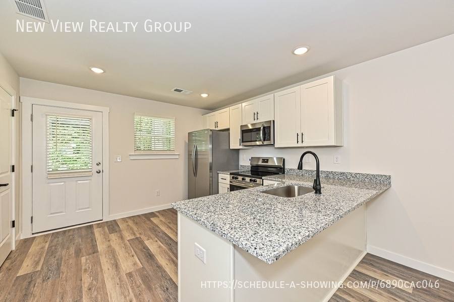 House for rent at 502 12th Ave NE, Hickory, NC 28601