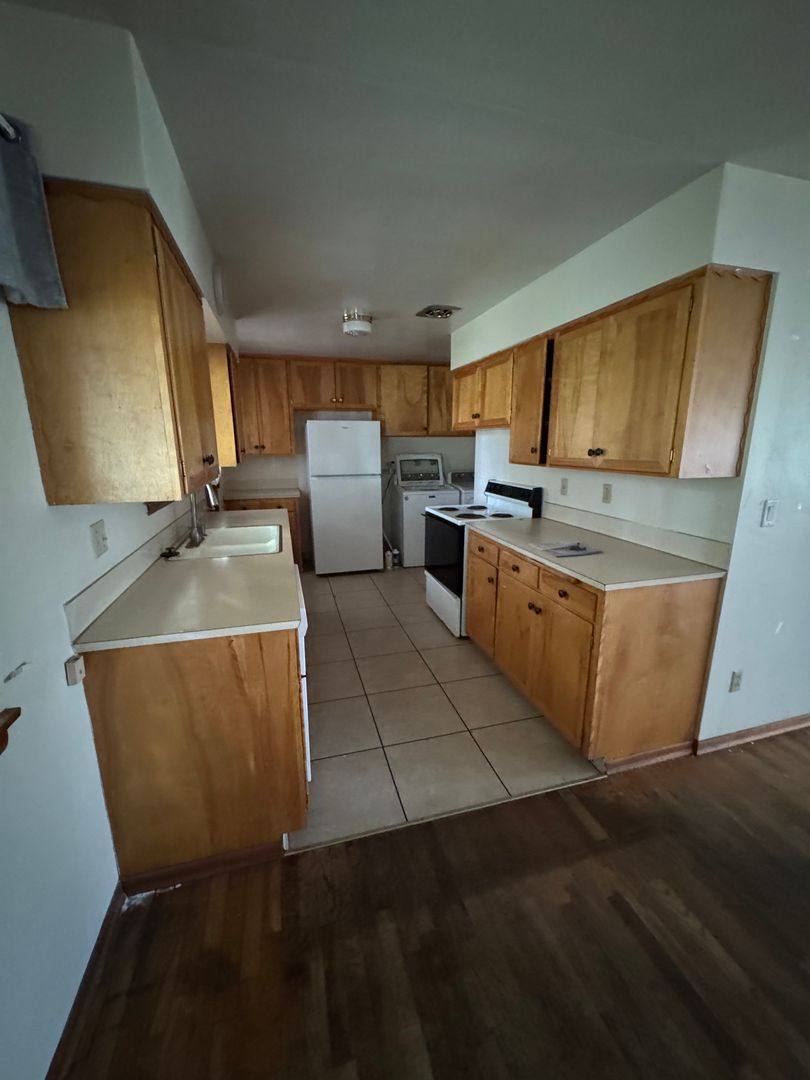 Apartment for rent at 1302 S 16th Ave, Yakima, WA 98902