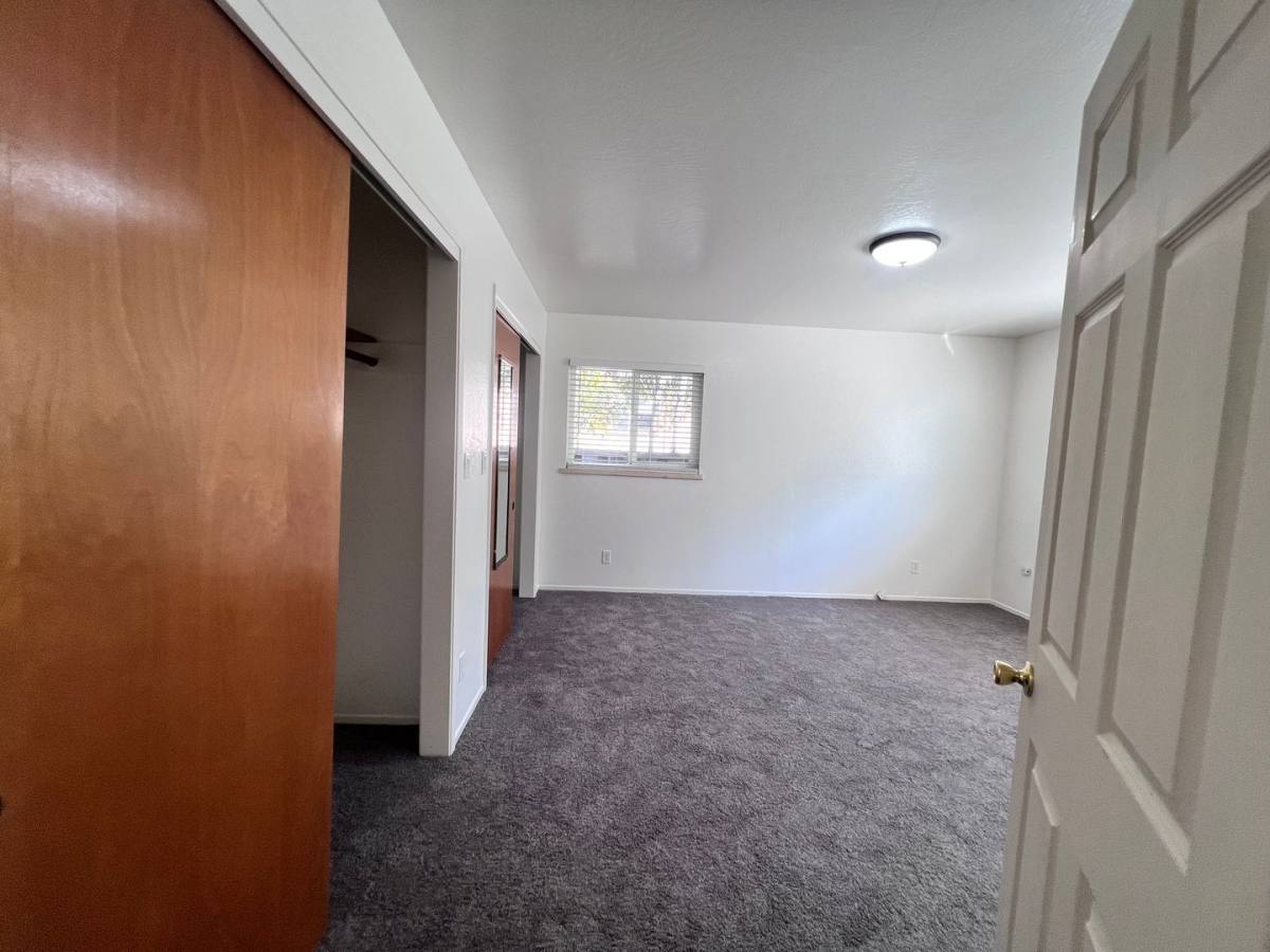 Townhouse for rent at 37565 2nd St, Fremont, CA 94536