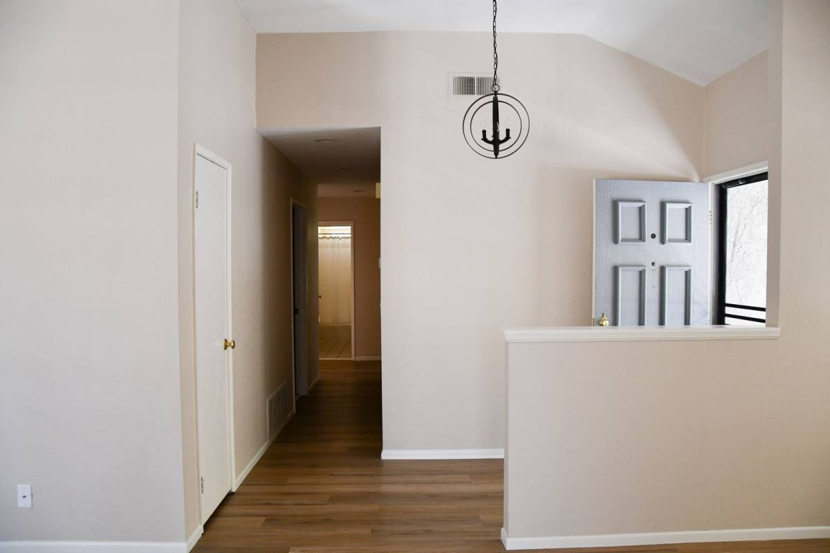 Townhouse for rent at 2337 Skyline, Brea, CA 92821