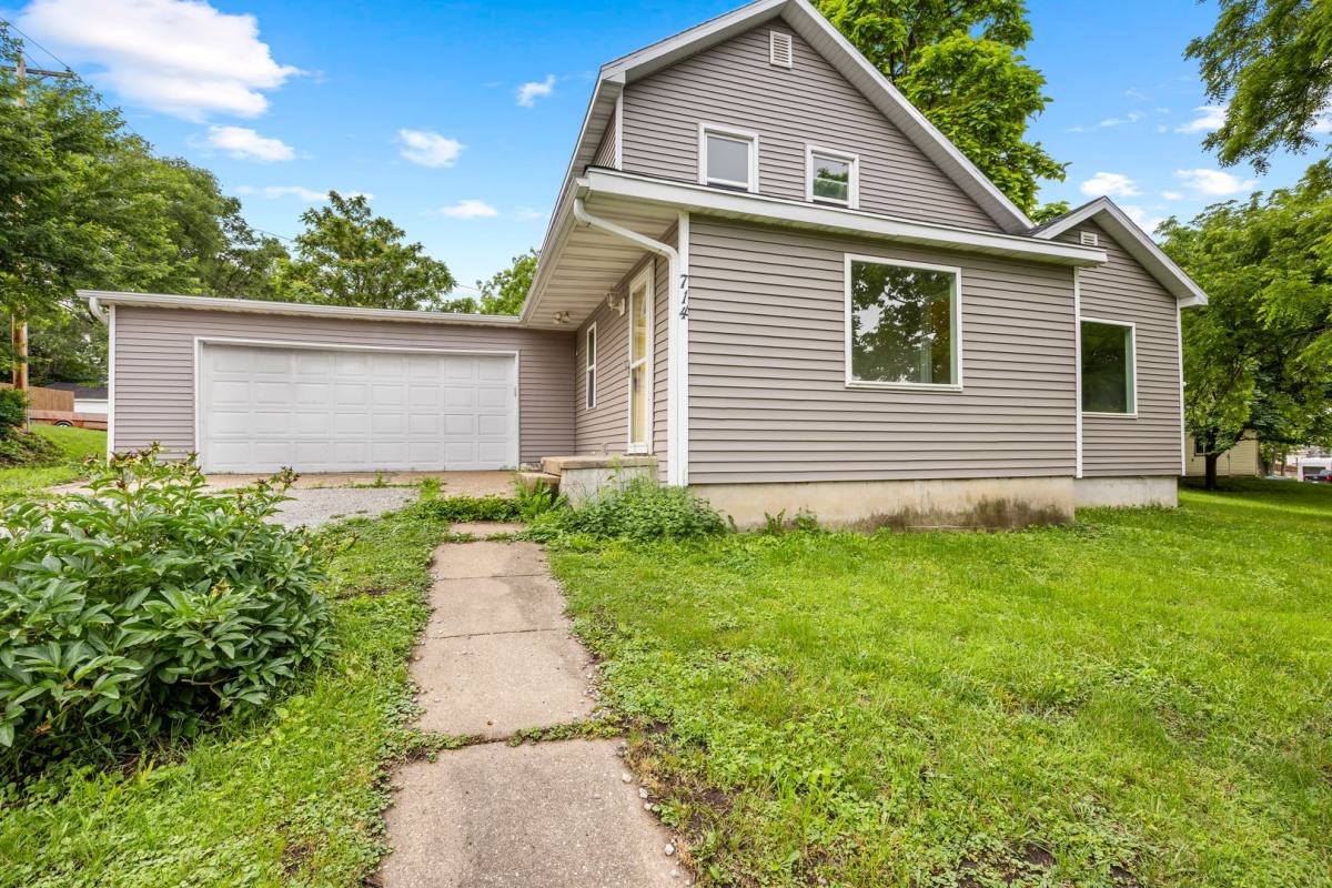House for rent at 714 5th St, Boone, IA 50036