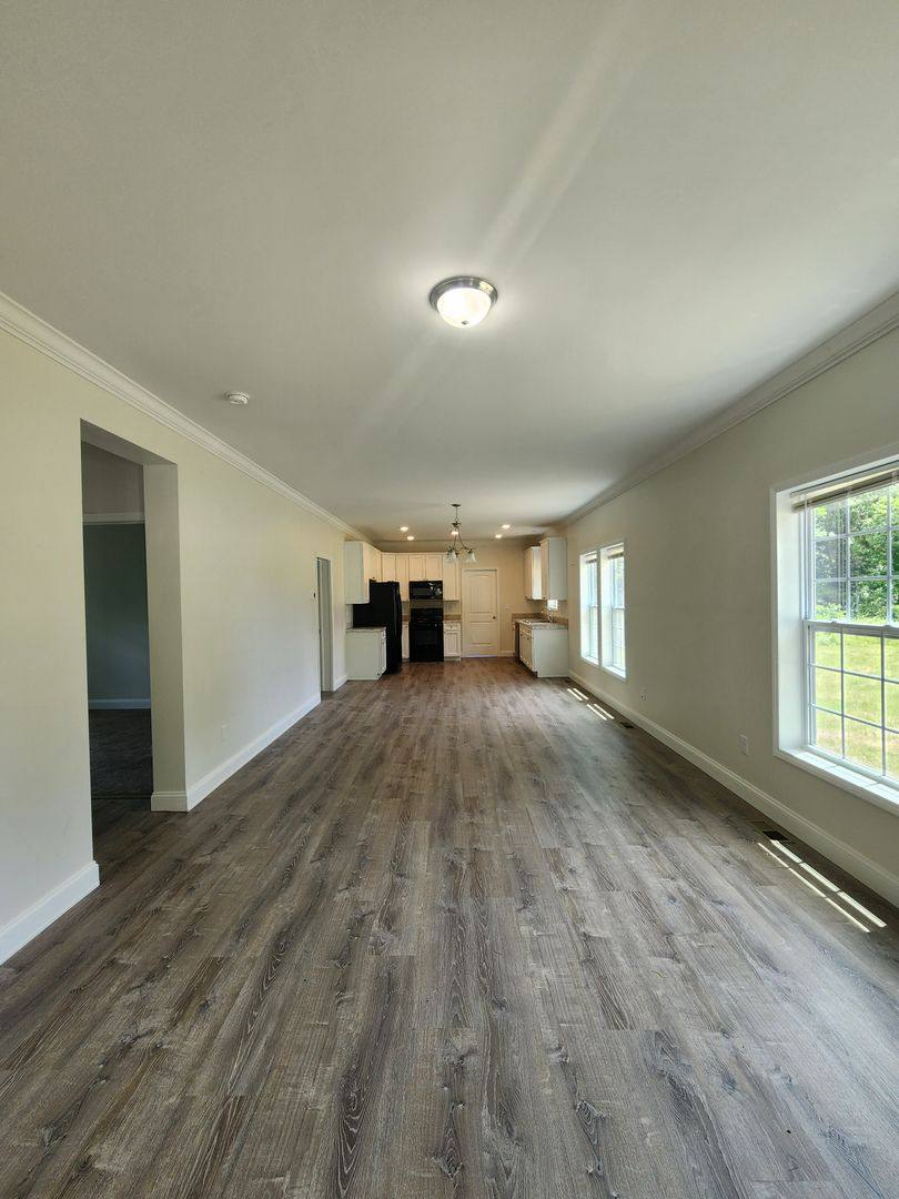House for rent at 68 Brevard Knoll Dr, Hendersonville, NC 28792